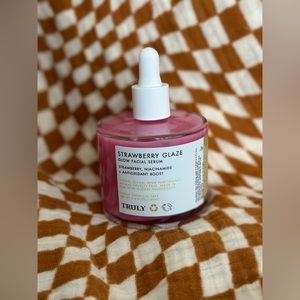 Truly Strawberry Glaze Facial Serum